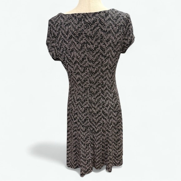 Connected Apparel Black and Gray Sheath Mini Dress - Picture 2 of 4